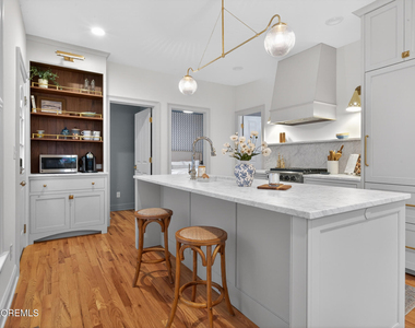 142 Heck Avenue - Photo Thumbnail 14