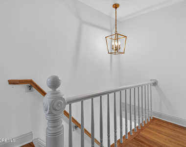 142 Heck Avenue - Photo Thumbnail 32