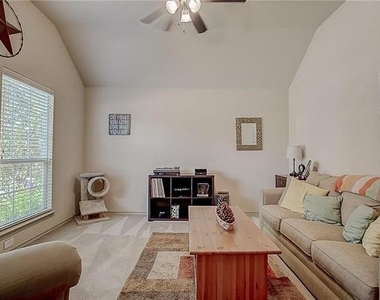 5009 Holliday Drive - Photo Thumbnail 6