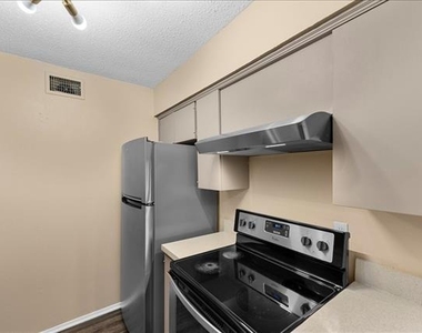 4859 Cedar Springs Road - Photo Thumbnail 12