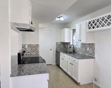 5620 Stone Meadow Lane - Photo Thumbnail 5