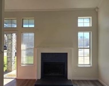 5620 Stone Meadow Lane - Photo Thumbnail 3
