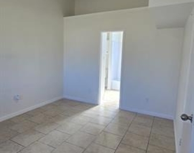 5620 Stone Meadow Lane - Photo Thumbnail 9