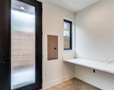 4715 Live Oak Street - Photo Thumbnail 12