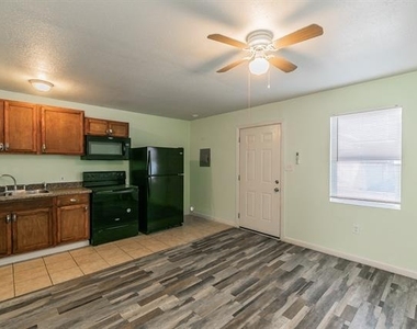 3524 Avenue M - Photo Thumbnail 1