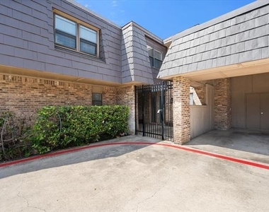 207 E Harwood Road - Photo Thumbnail 17