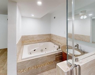 17 Macarthur Drive - Photo Thumbnail 9