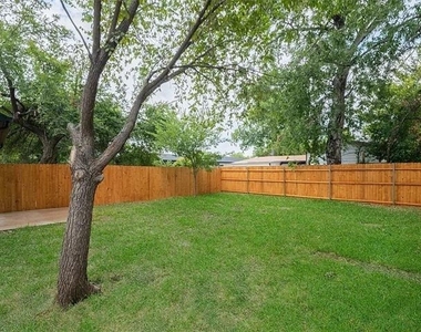 5204 Slate Street - Photo Thumbnail 35