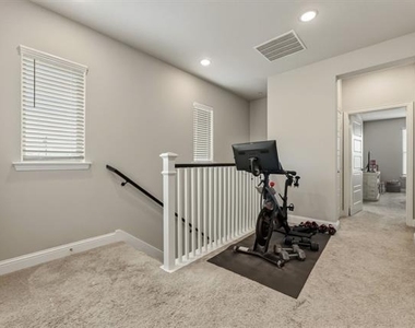 4937 Barcelona Avenue - Photo Thumbnail 14