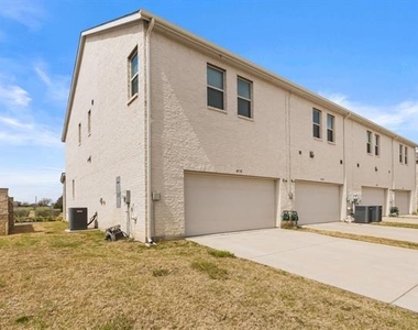 4937 Barcelona Avenue - Photo Thumbnail 27