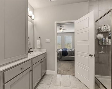 4937 Barcelona Avenue - Photo Thumbnail 25