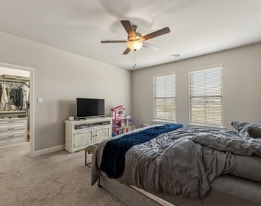 4937 Barcelona Avenue - Photo Thumbnail 21