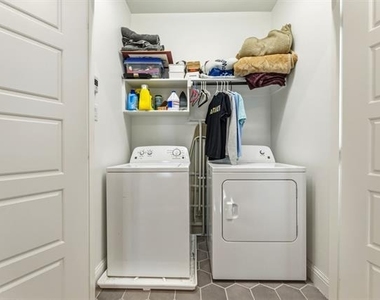 4937 Barcelona Avenue - Photo Thumbnail 13