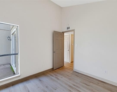 9456 Culberson Street - Photo Thumbnail 11
