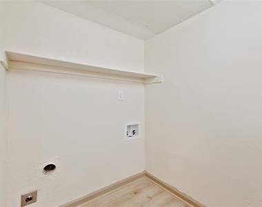 9456 Culberson Street - Photo Thumbnail 7