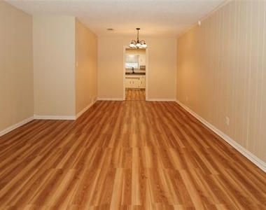 5301 Wooten Drive - Photo Thumbnail 2
