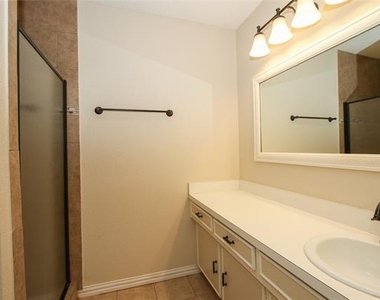 5301 Wooten Drive - Photo Thumbnail 11