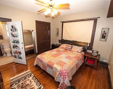 4038 N Roswell Street - Photo Thumbnail 6