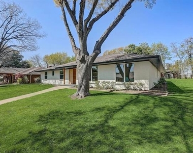 3040 Ponder Place - Photo Thumbnail 2