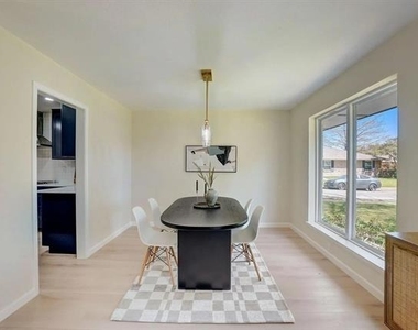 3040 Ponder Place - Photo Thumbnail 7