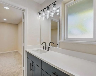 3040 Ponder Place - Photo Thumbnail 20