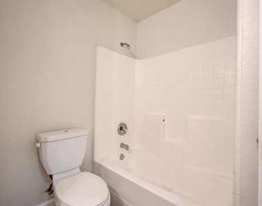 7133 Amber Drive - Photo Thumbnail 13