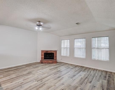 7133 Amber Drive - Photo Thumbnail 21