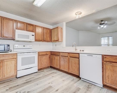 7133 Amber Drive - Photo Thumbnail 15