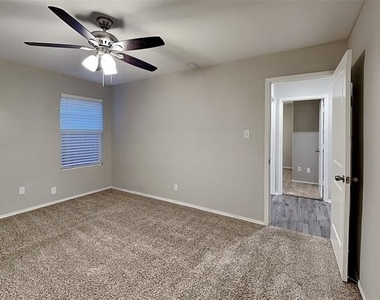 5529 Mcclelland Street - Photo Thumbnail 9