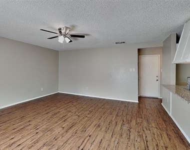 701 Admiralty Way - Photo Thumbnail 2