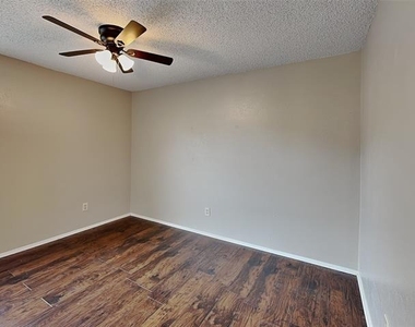 701 Admiralty Way - Photo Thumbnail 14