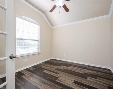 14805 Gilley Lane - Photo Thumbnail 3