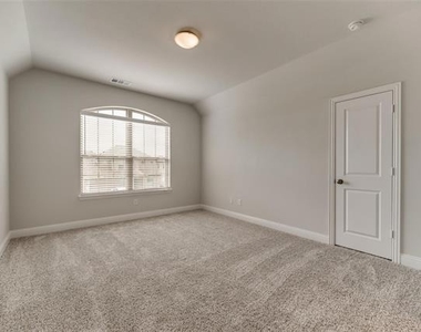 5908 Horsetail Drive - Photo Thumbnail 21