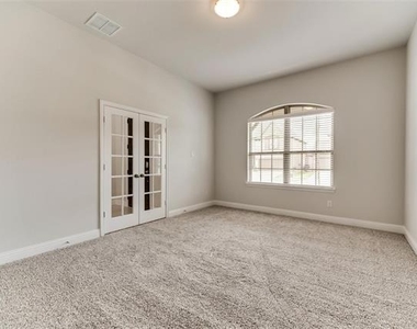 5908 Horsetail Drive - Photo Thumbnail 7