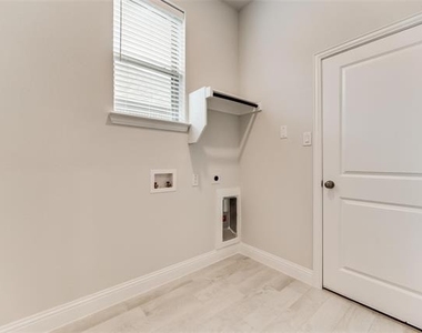 5908 Horsetail Drive - Photo Thumbnail 5