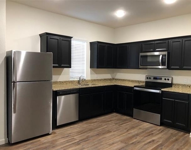 921 Bois D Arc Lane - Photo Thumbnail 1