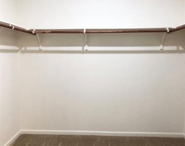 921 Bois D Arc Lane - Photo Thumbnail 16
