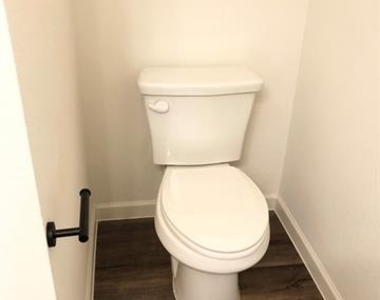 921 Bois D Arc Lane - Photo Thumbnail 15