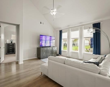 3217 Flowering Peach Drive - Photo Thumbnail 10