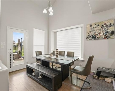 3217 Flowering Peach Drive - Photo Thumbnail 9
