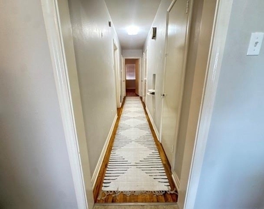 2732 W Jefferson Boulevard - Photo Thumbnail 6