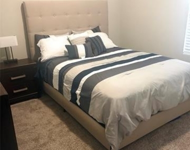 216 Luna Lane - Photo Thumbnail 3