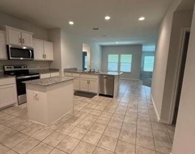 112 Piping Rock Drive - Photo Thumbnail 3