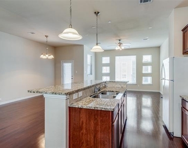 2326 Stutz Drive - Photo Thumbnail 12