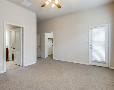 2326 Stutz Drive - Photo Thumbnail 20