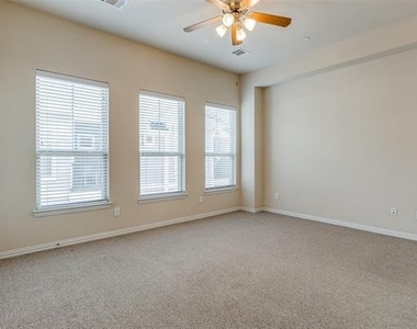 2326 Stutz Drive - Photo Thumbnail 19