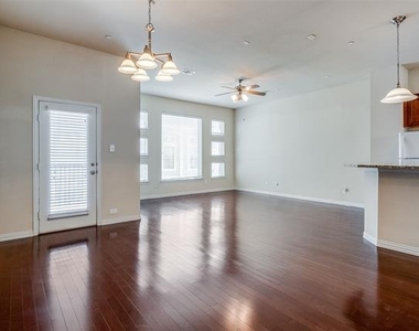 2326 Stutz Drive - Photo Thumbnail 6