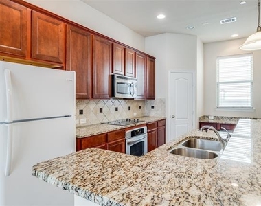 2326 Stutz Drive - Photo Thumbnail 14