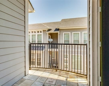 2326 Stutz Drive - Photo Thumbnail 24