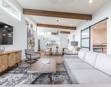 4202 Bonham Street - Photo Thumbnail 7